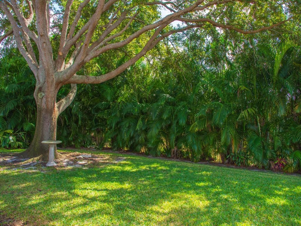 Grove, The - Residential