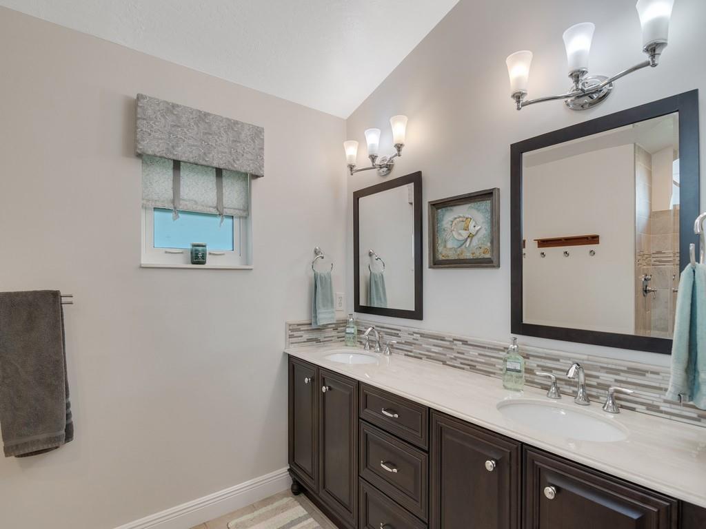 Grove, The - Residential