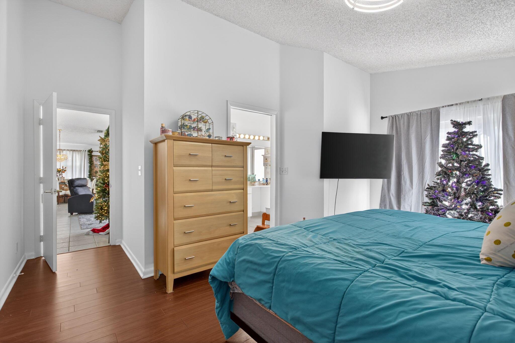 Applewood - Residential