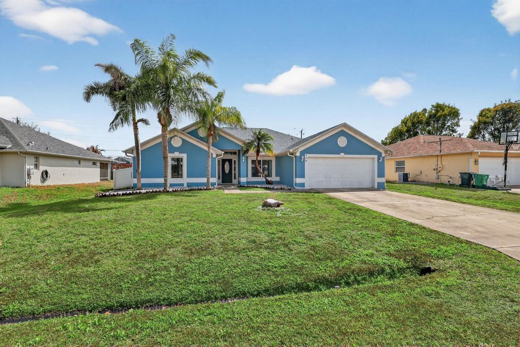 Photo of 566 SW Sea Holly Ter, Port Saint Lucie, FL 34984 (MLS # B26000860)