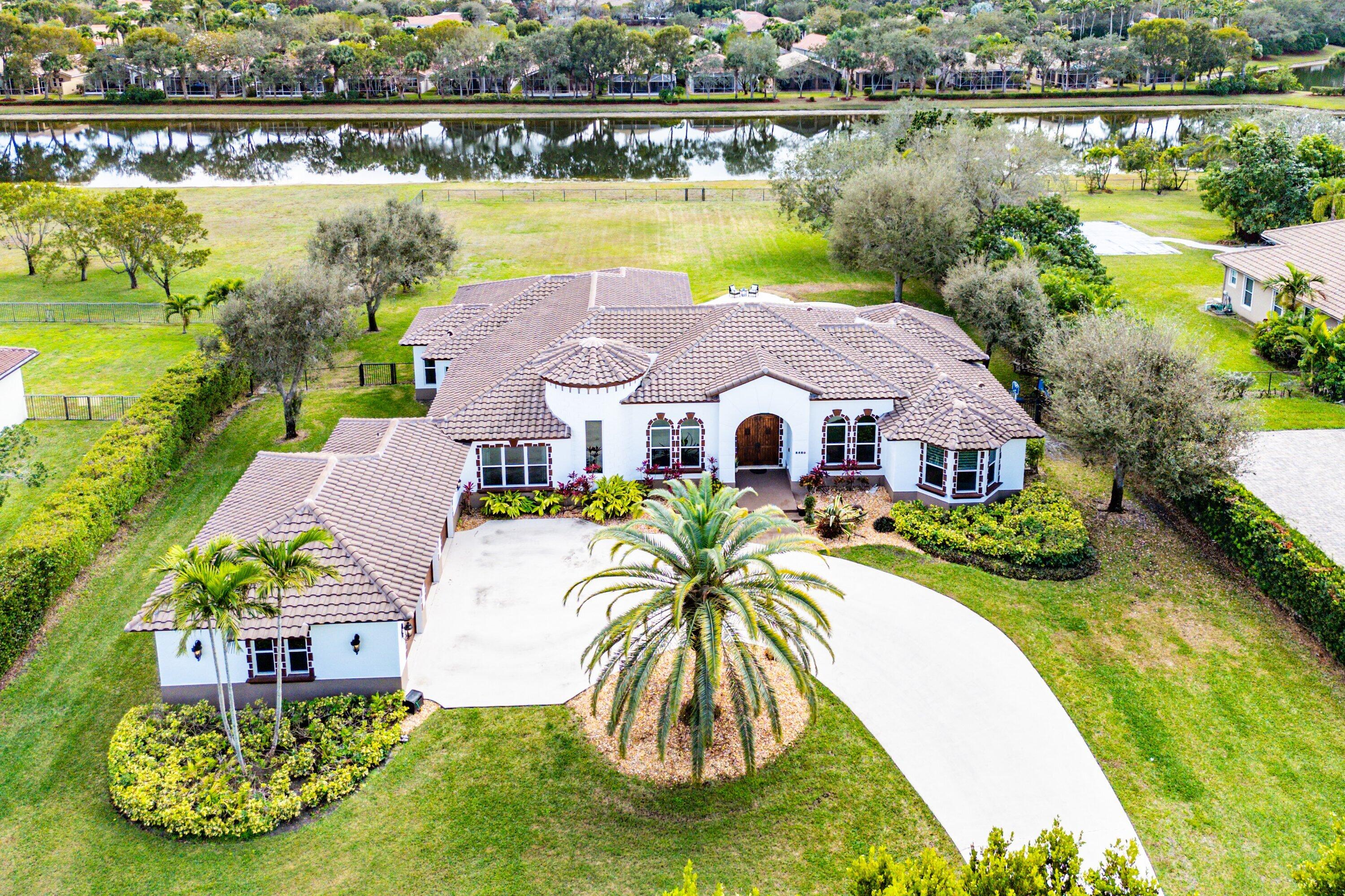 8880 S Kendale Circle