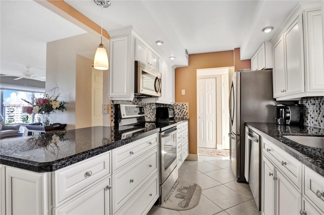 WATERFORD POINT - Residential