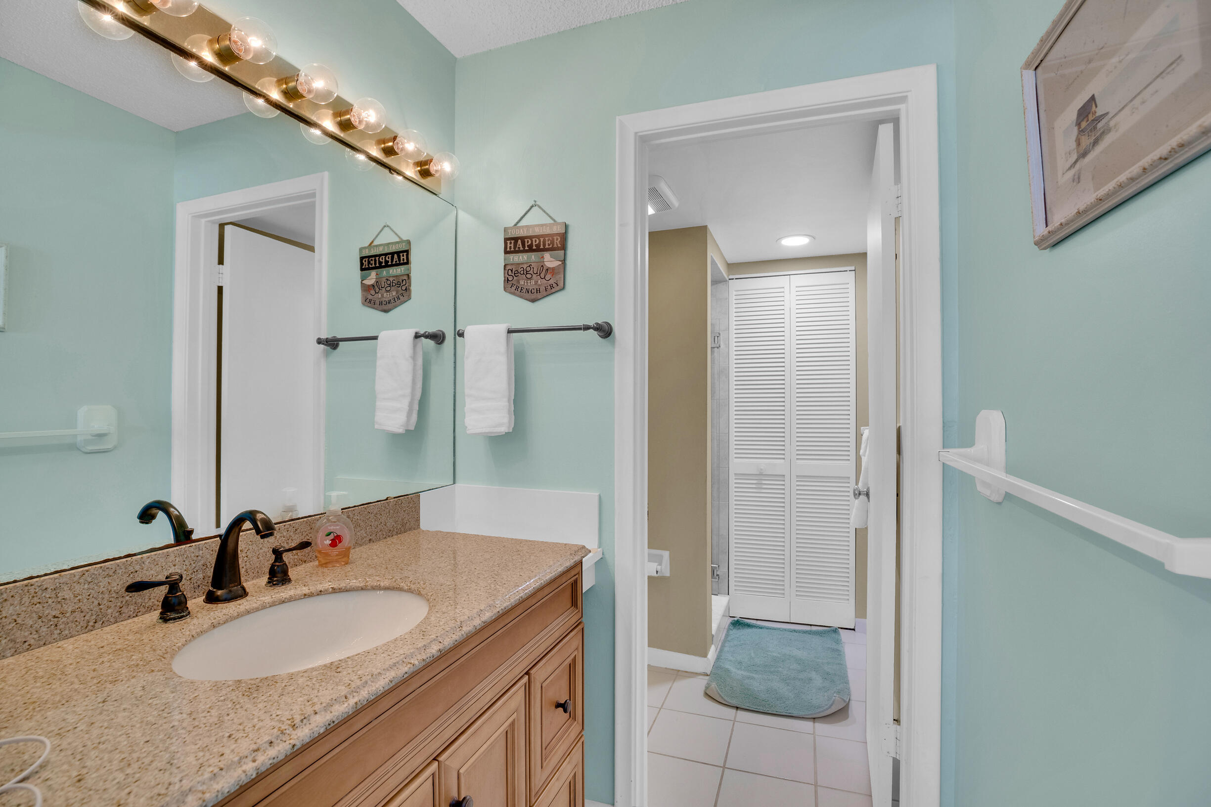 OCEAN HARBOUR SOUTH CONDOMINIUM - Residential