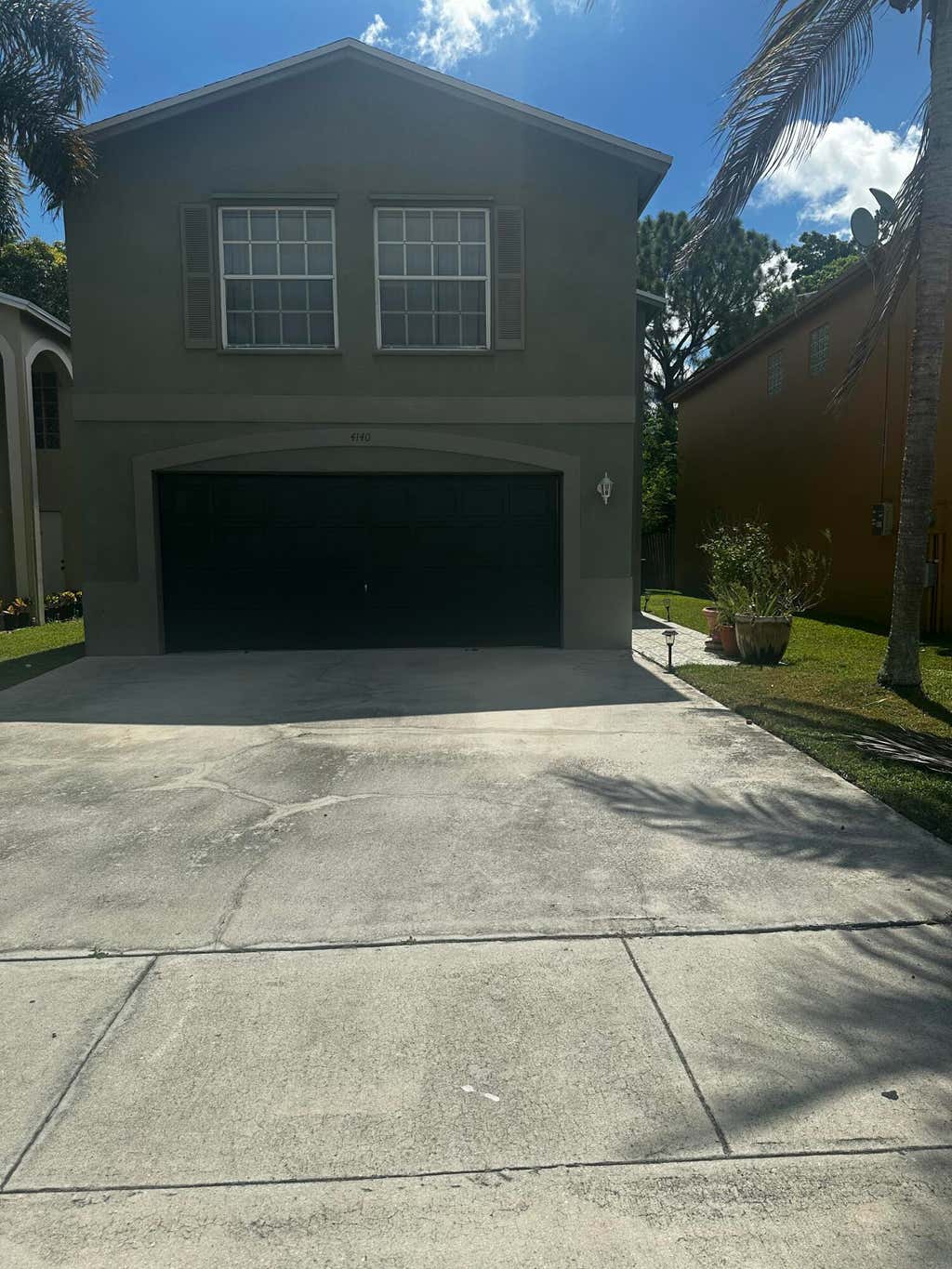 Photo of 4140 Pine Hollow Circle, Greenacres, FL 33463 (MLS # B26059913)