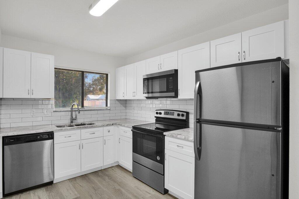 2009 SE Mary Terrace