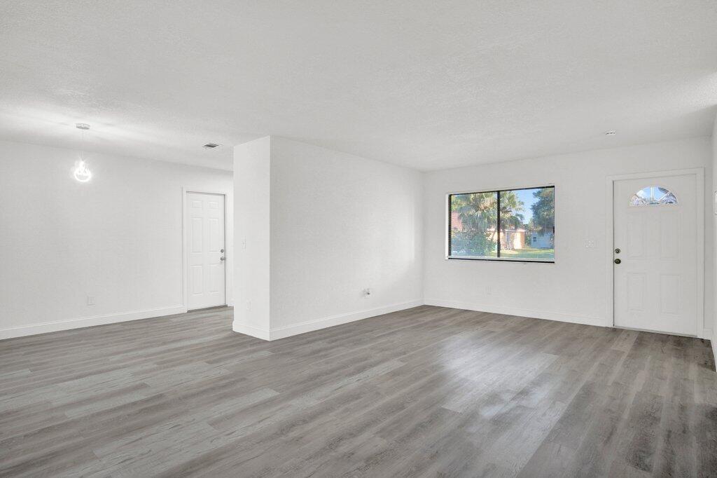 PORT ST LUCIE SECTION 30 - Residential