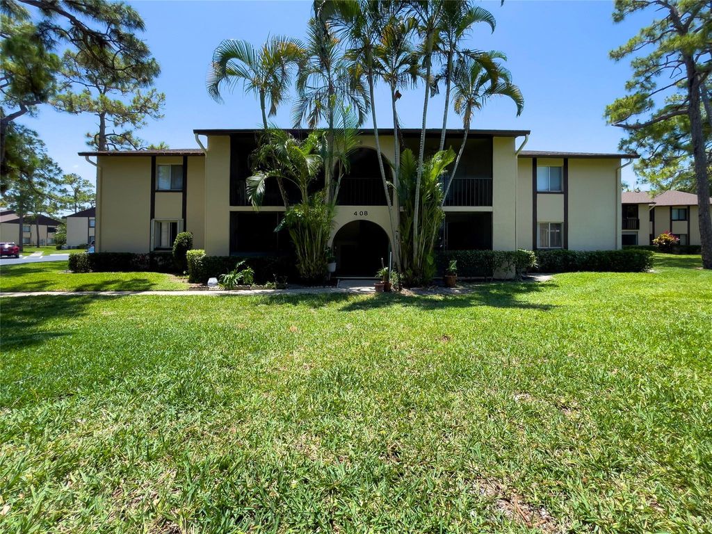 Photo of 408 Pine Glen Lane #B1, Greenacres, FL 33463 (MLS # F10502752)