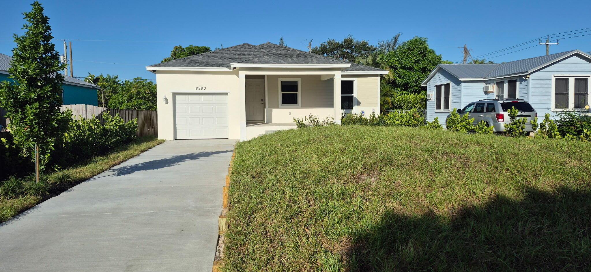 New construction 2025 built. This home offers CBS construction 3 bedrooms 2 bathrooms with a 1 car garage. Open living area with ceramic tile in living area with carpeting in the bedrooms. Master bedroom offers a walk-in closet. Minutes to waterfront dining, boat launching, parks and schools. No HOA and no restrictions. Seller to pay title and offering $4,000.00 seller contribution to buyer.