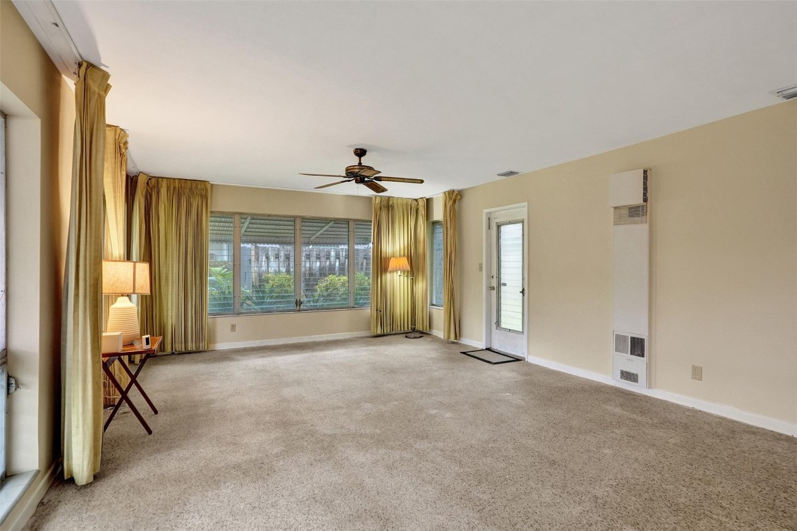 Coral Woods 33-25 B - Residential