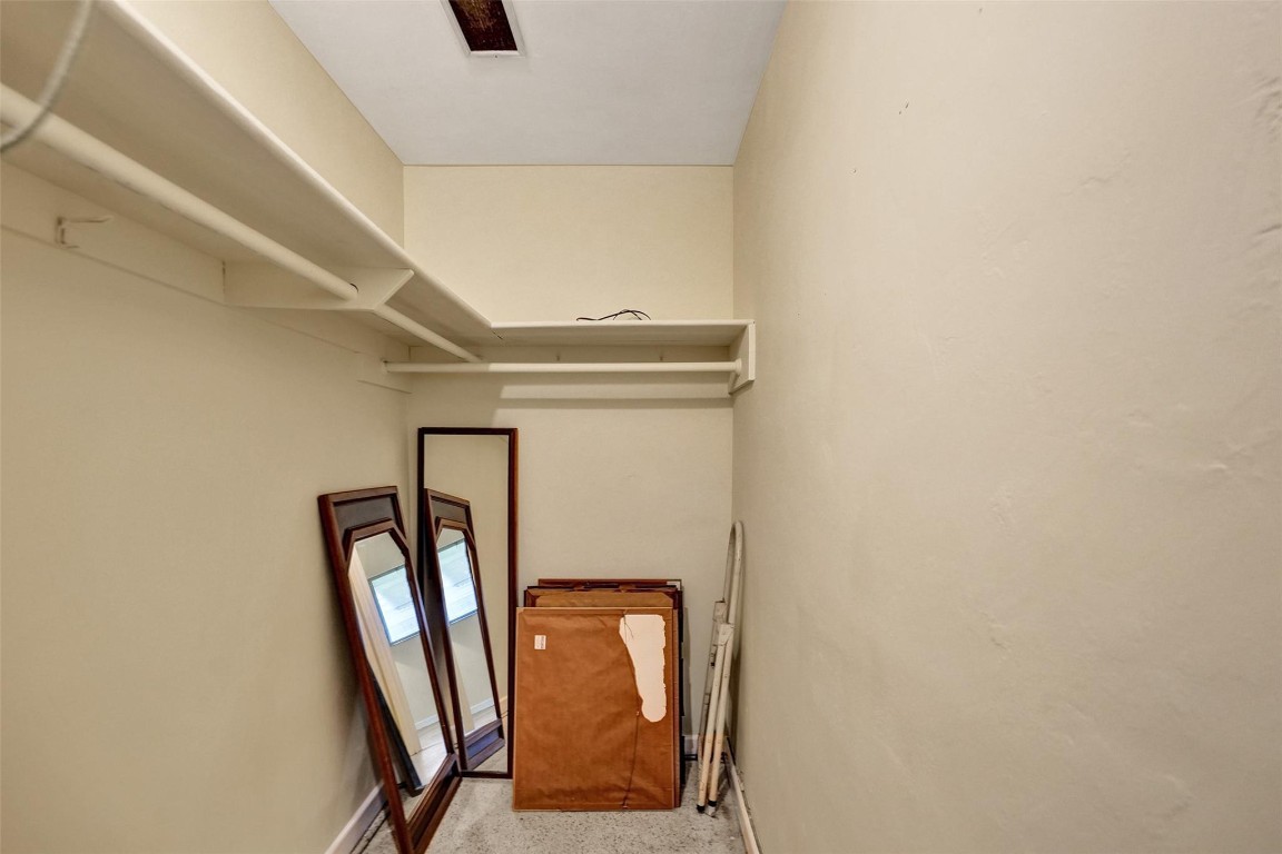 Coral Woods 33-25 B - Residential