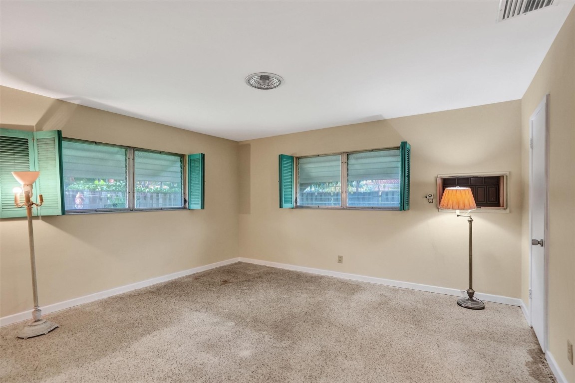 Coral Woods 33-25 B - Residential