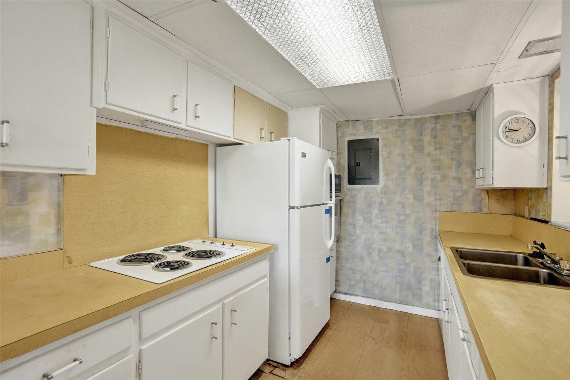 Coral Woods 33-25 B - Residential