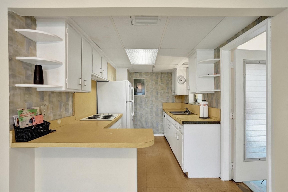 Coral Woods 33-25 B - Residential