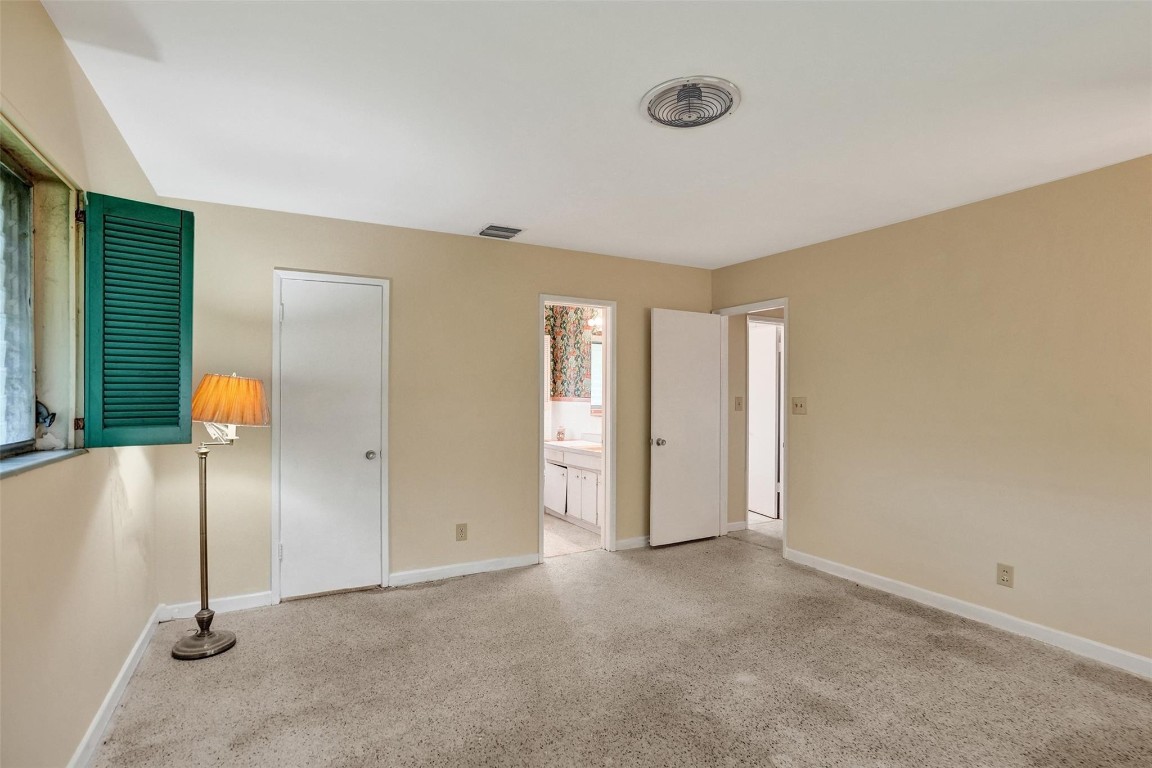 Coral Woods 33-25 B - Residential