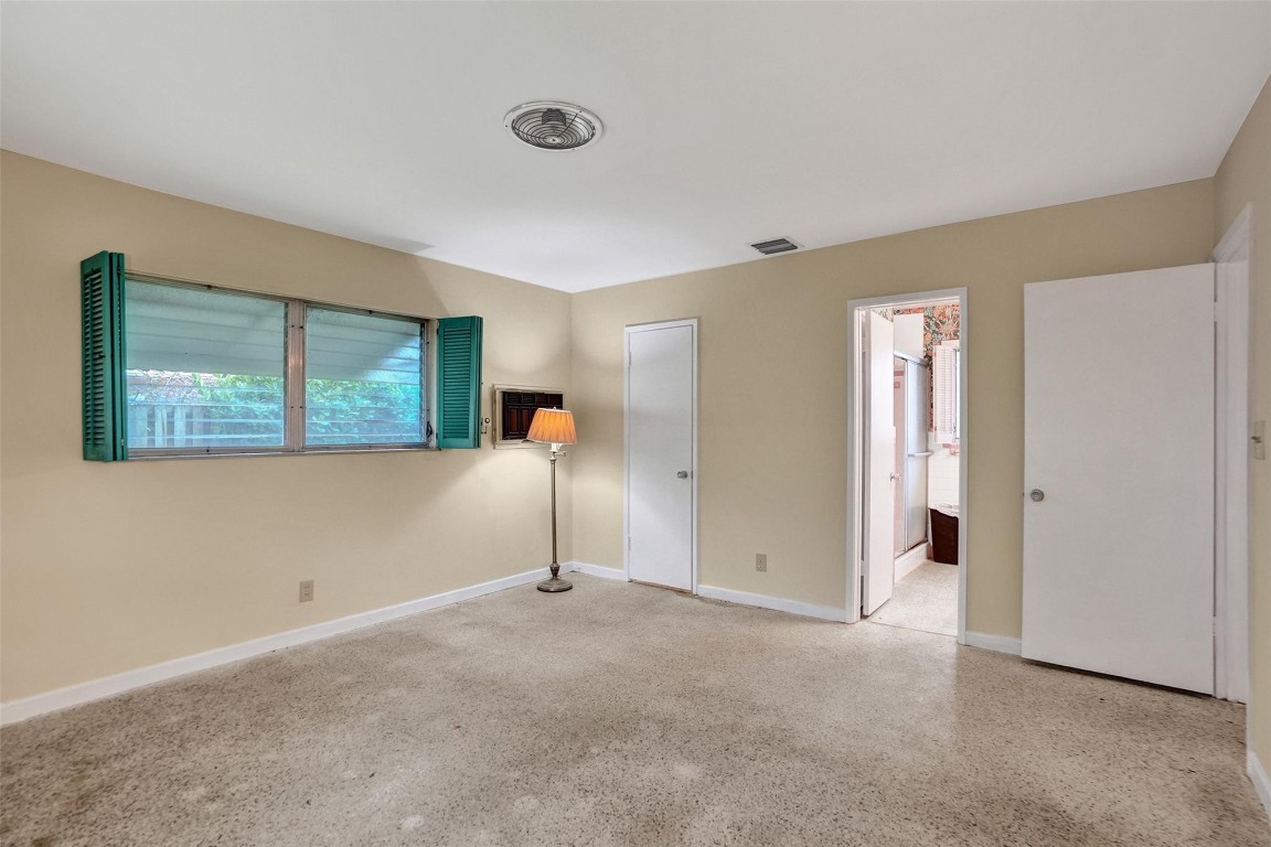 Coral Woods 33-25 B - Residential