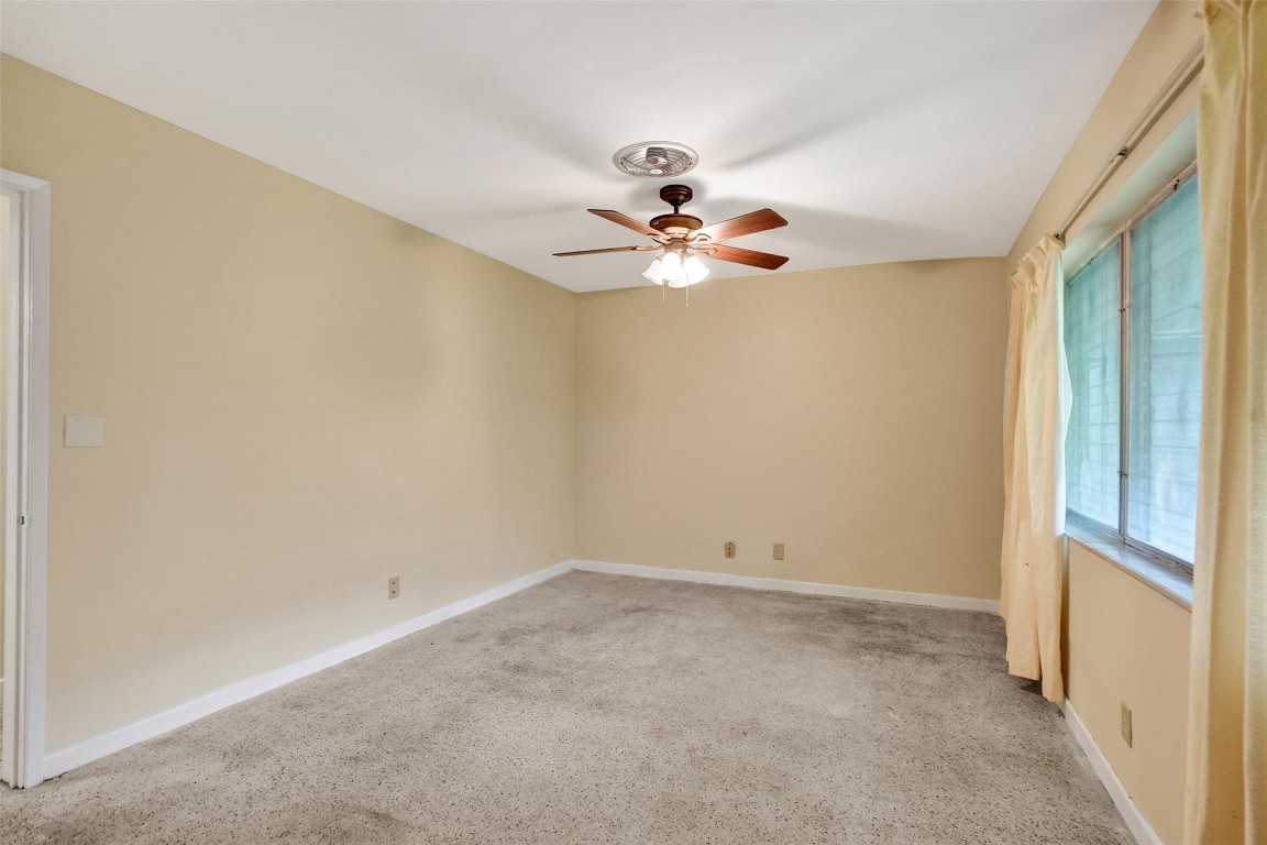 Coral Woods 33-25 B - Residential