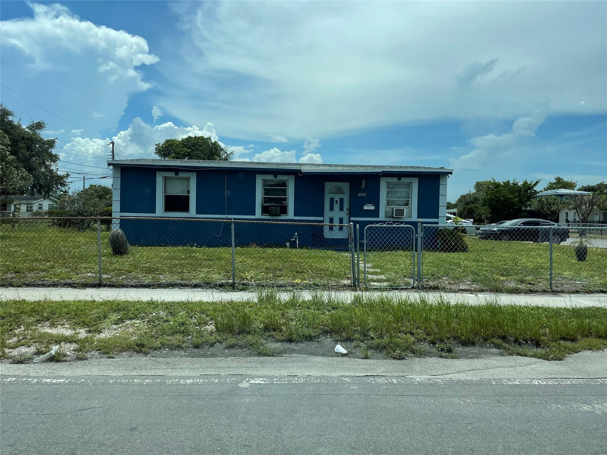 Sanders Park 31-49 B - Residential