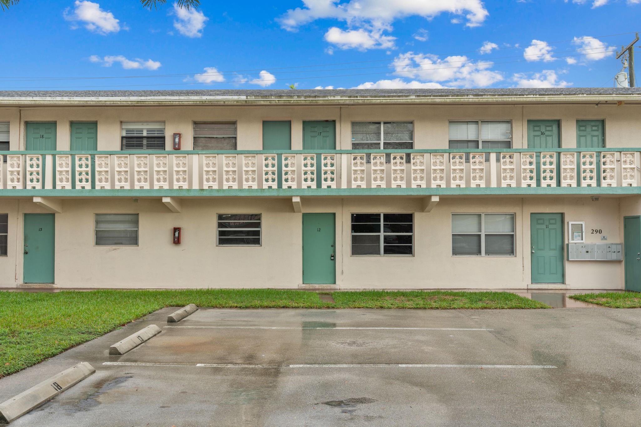 290 NE 40th St 12