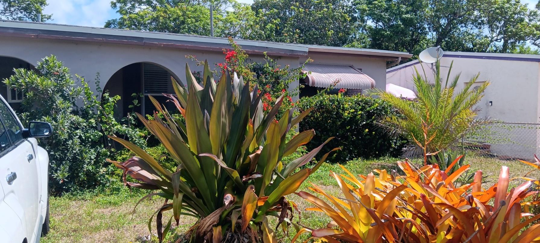 1035 NW 11th Ct