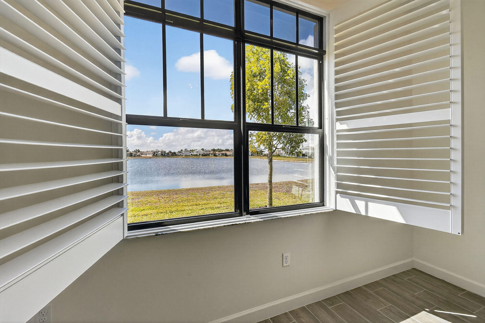 TESORO PLAT NO 20 - Residential