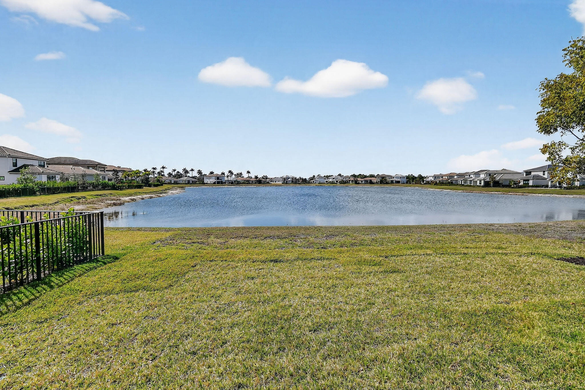 TESORO PLAT NO 20 - Residential