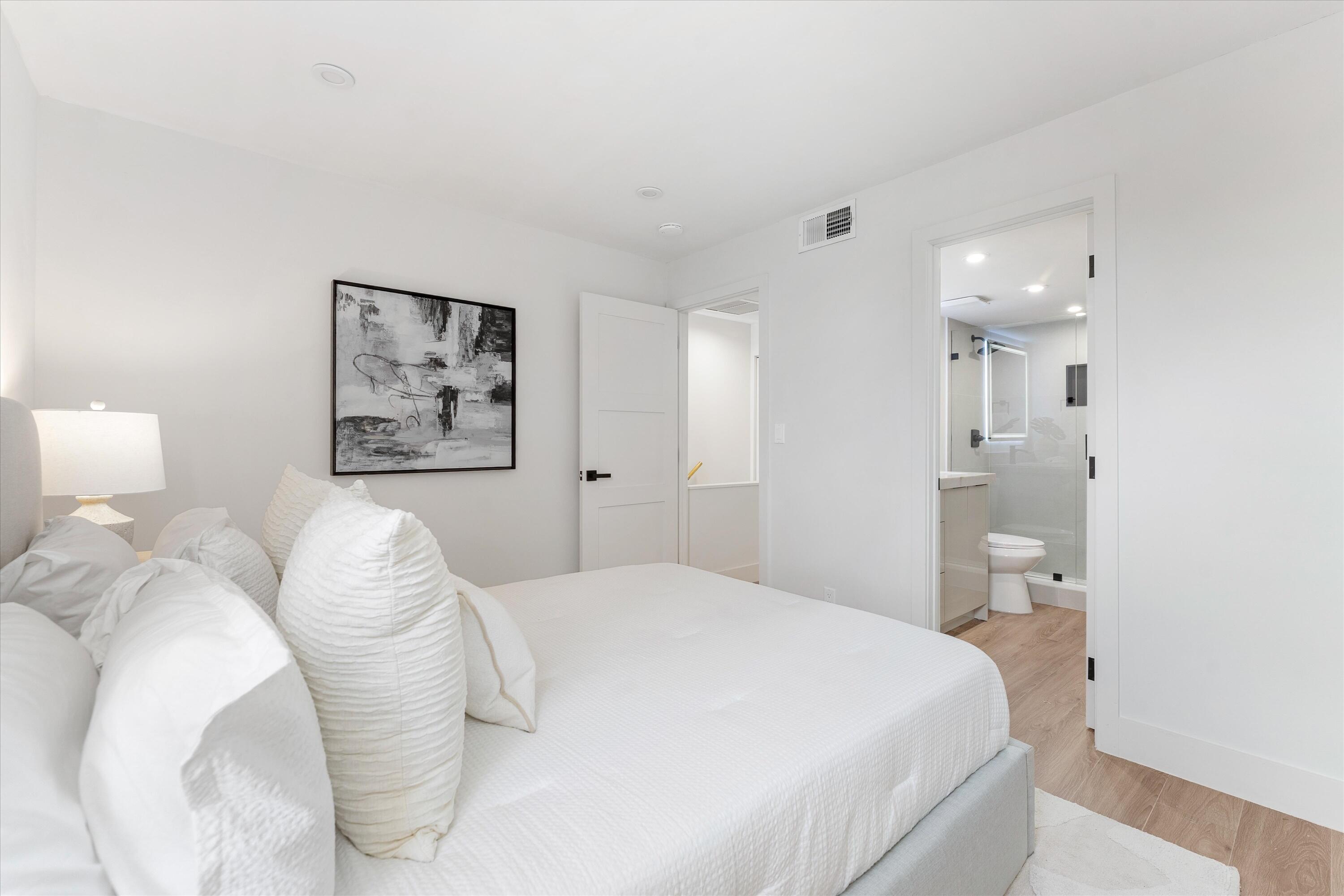 Footbridge Townhouses - Residential