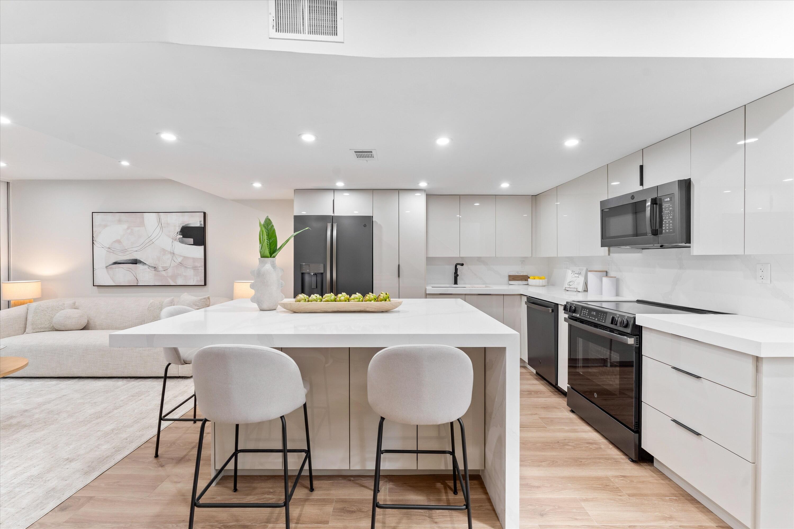 Footbridge Townhouses - Residential