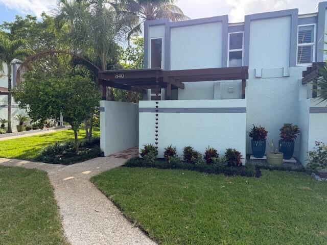 Footbridge Townhouses - Residential