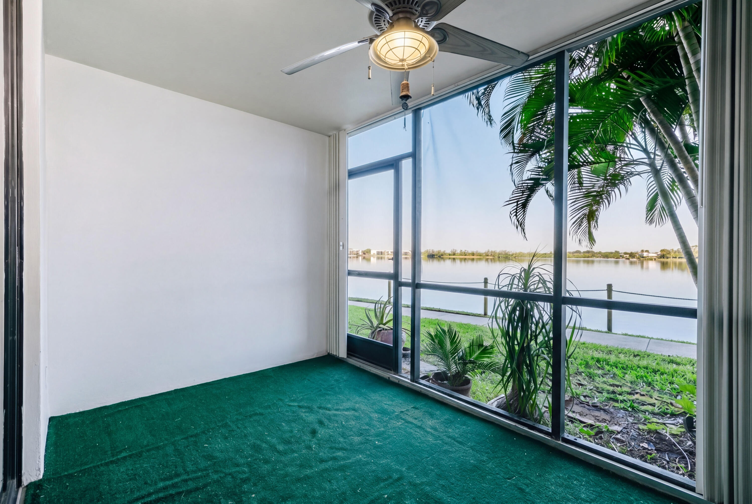 LAKE EMERALD CONDOMINIUM NO ONE - Residential