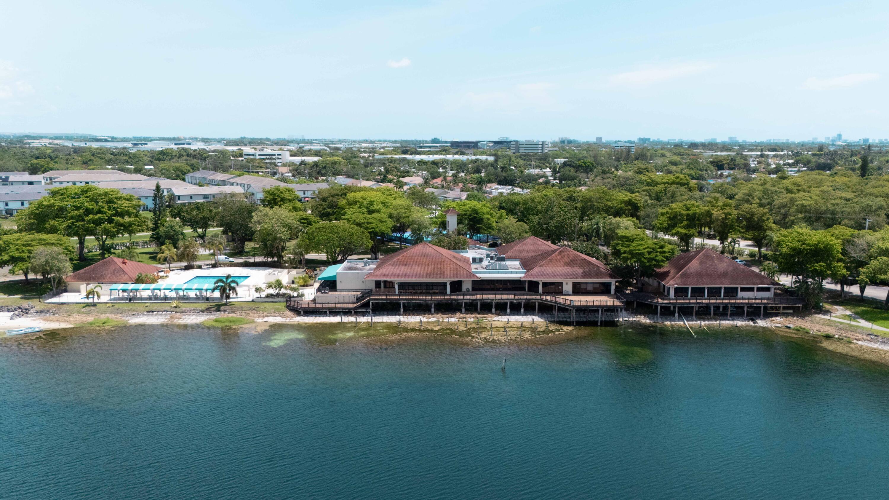 LAKE EMERALD CONDOMINIUM NO ONE - Residential