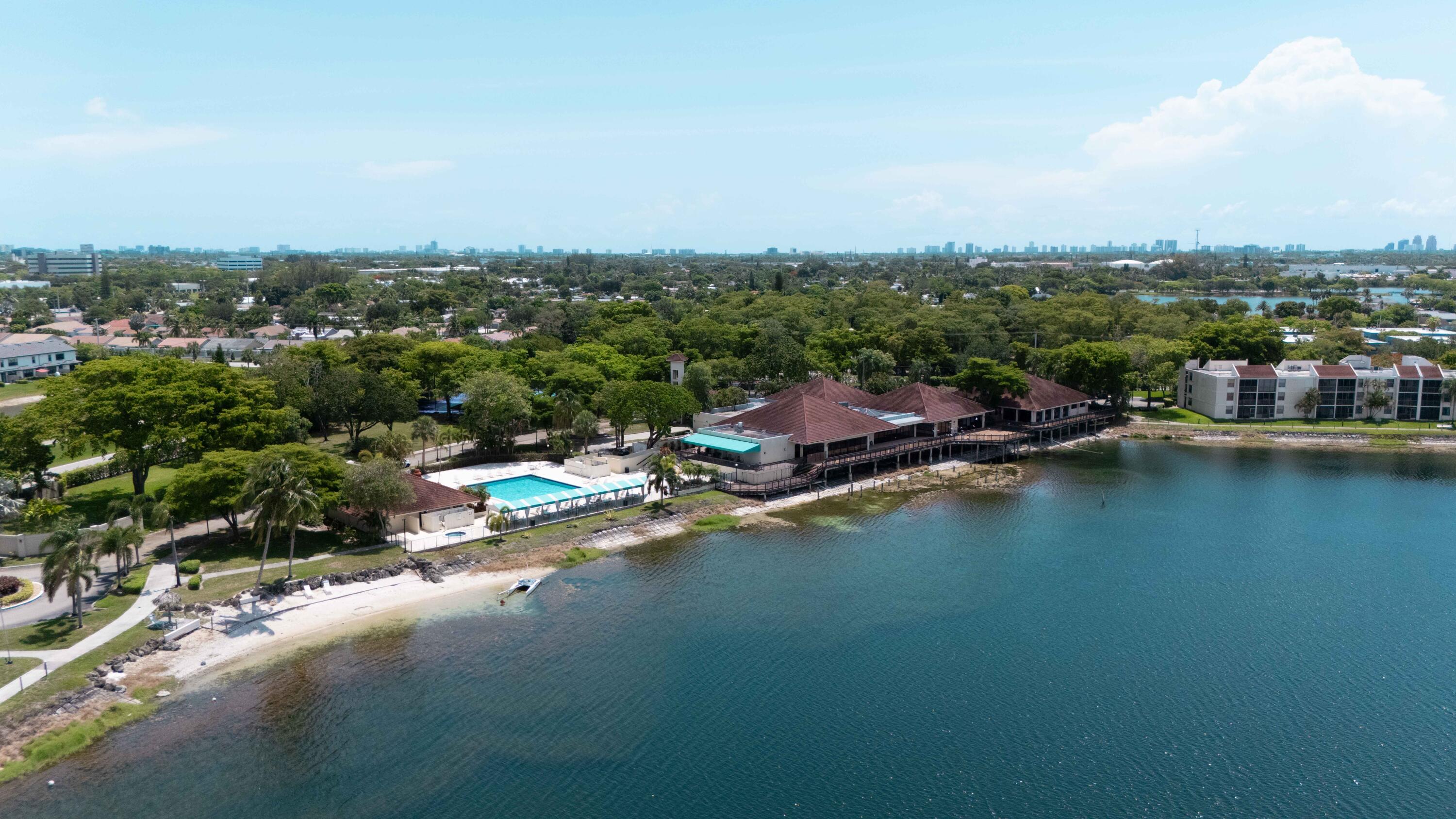 LAKE EMERALD CONDOMINIUM NO ONE - Residential