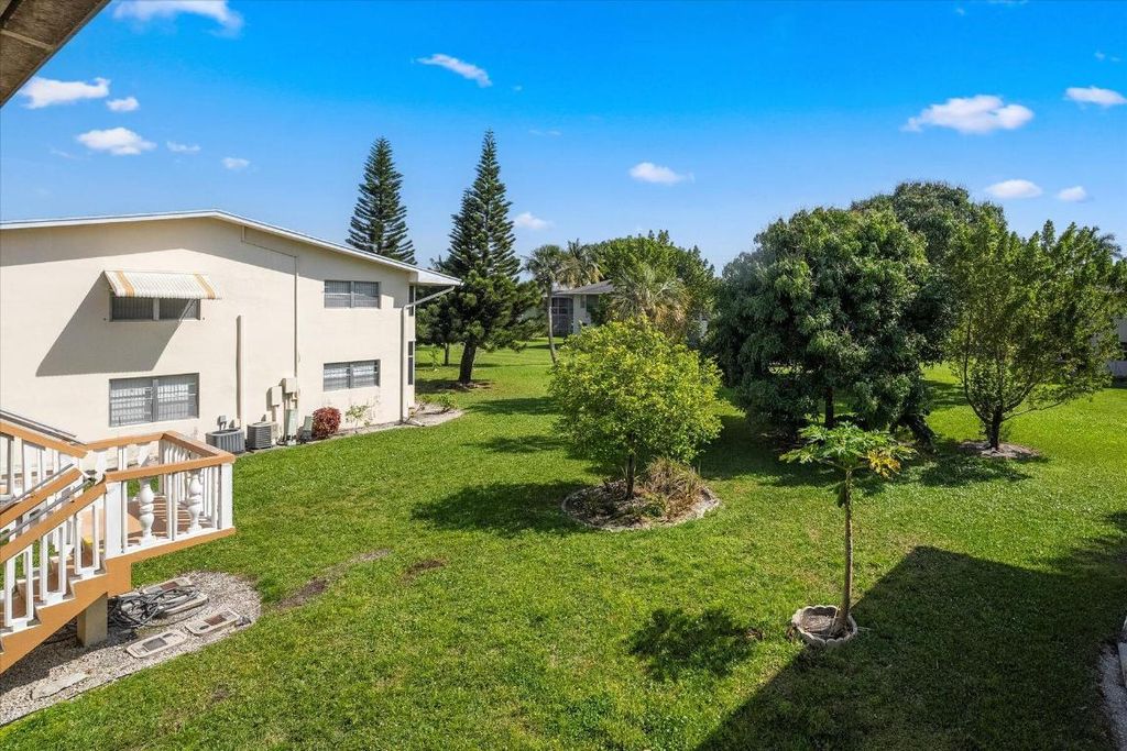 Photo of 41 Easthampton B #41, West Palm Beach, FL 33417 (MLS # R11091595)