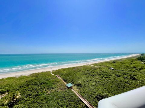 A home in Hutchinson Island