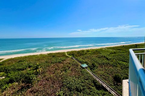 A home in Hutchinson Island