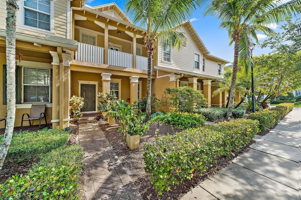 Photo of 359 E Bay Cedar Circle, Jupiter, FL 33458 (MLS # R10712663)
