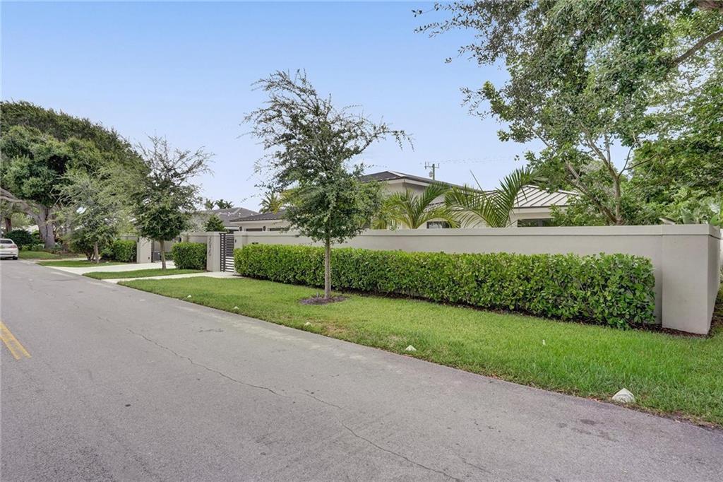 Coral Ridge Country Club - Residential