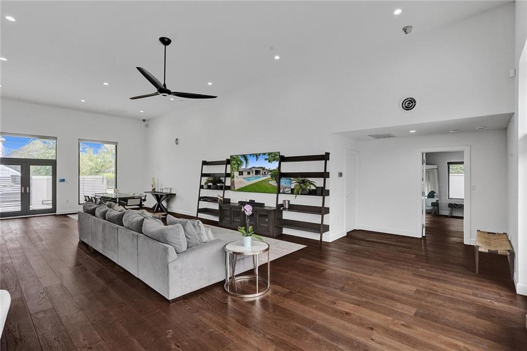 Coral Ridge Country Club - Residential