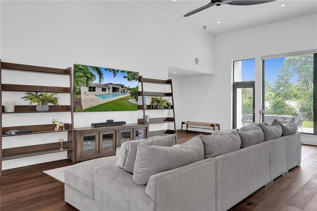 Coral Ridge Country Club - Residential