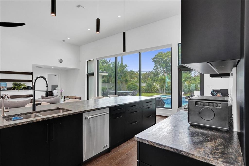 Coral Ridge Country Club - Residential