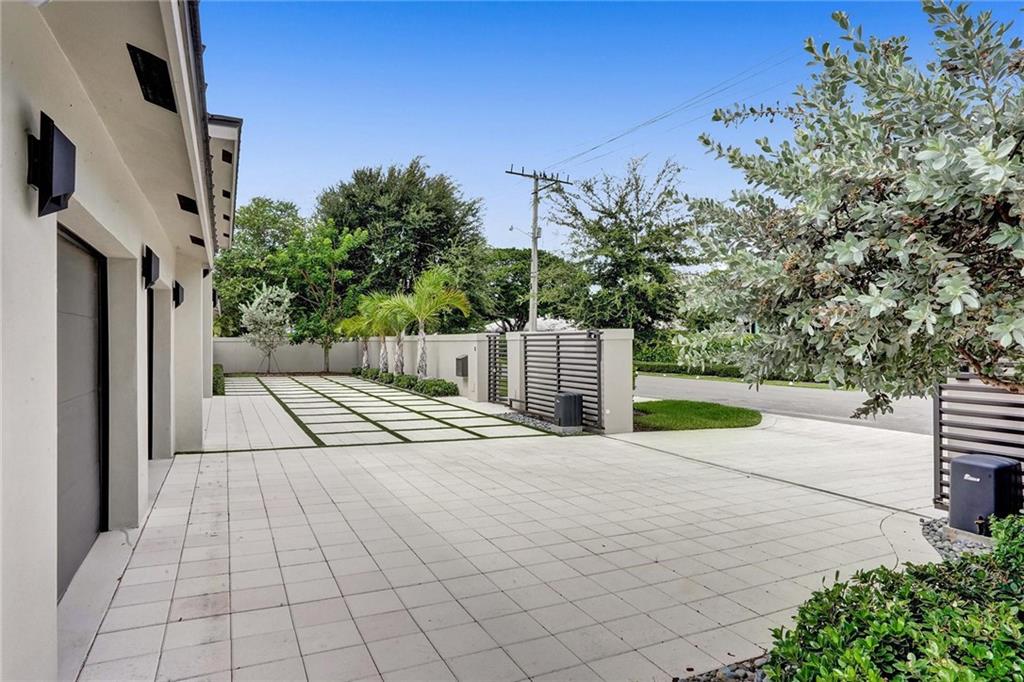 Coral Ridge Country Club - Residential