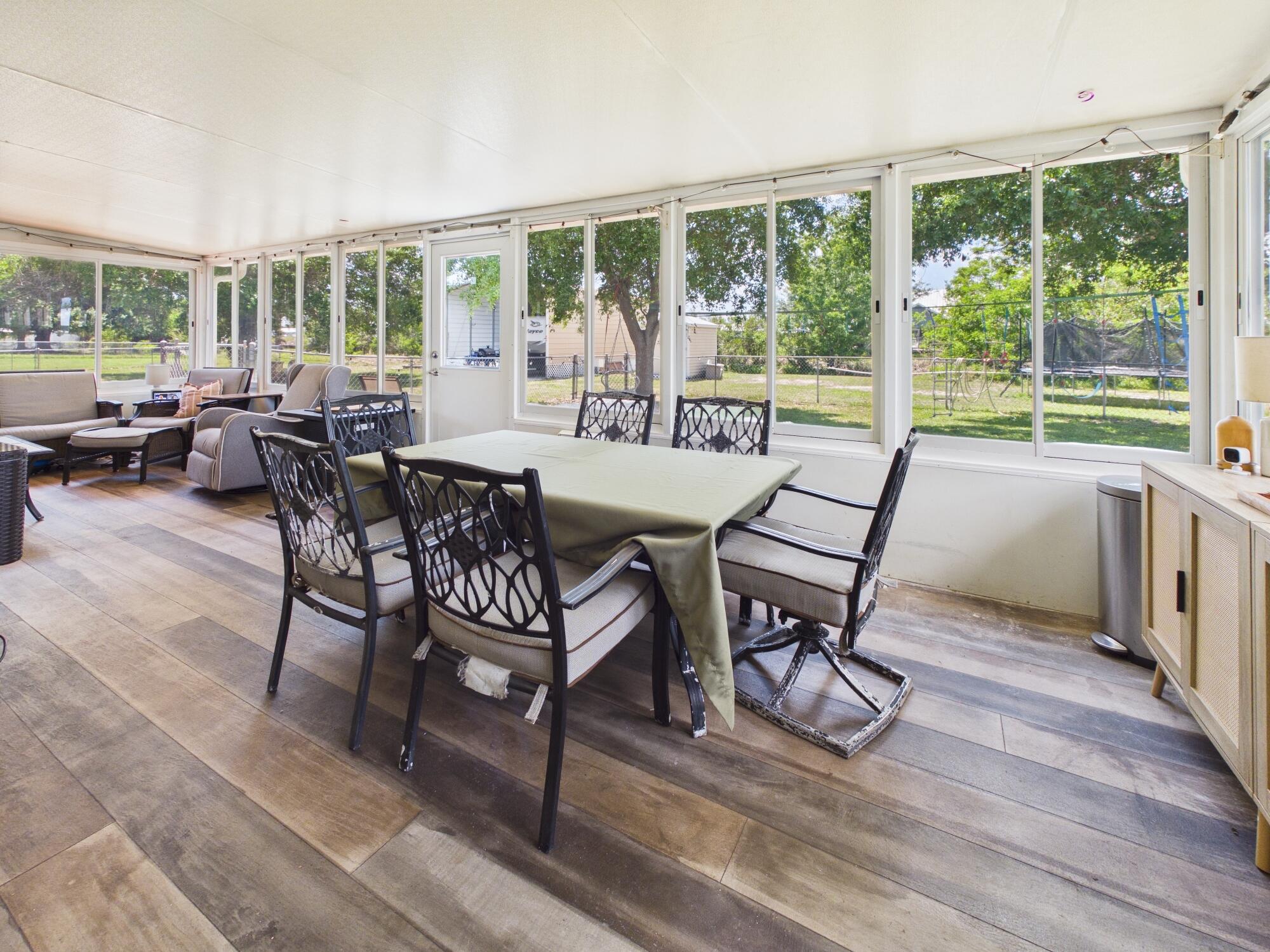 NORTH LAKE COUNTRY ESTATES - Residential