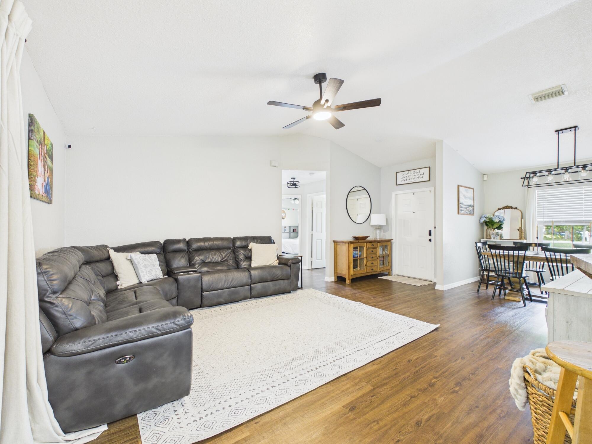 NORTH LAKE COUNTRY ESTATES - Residential