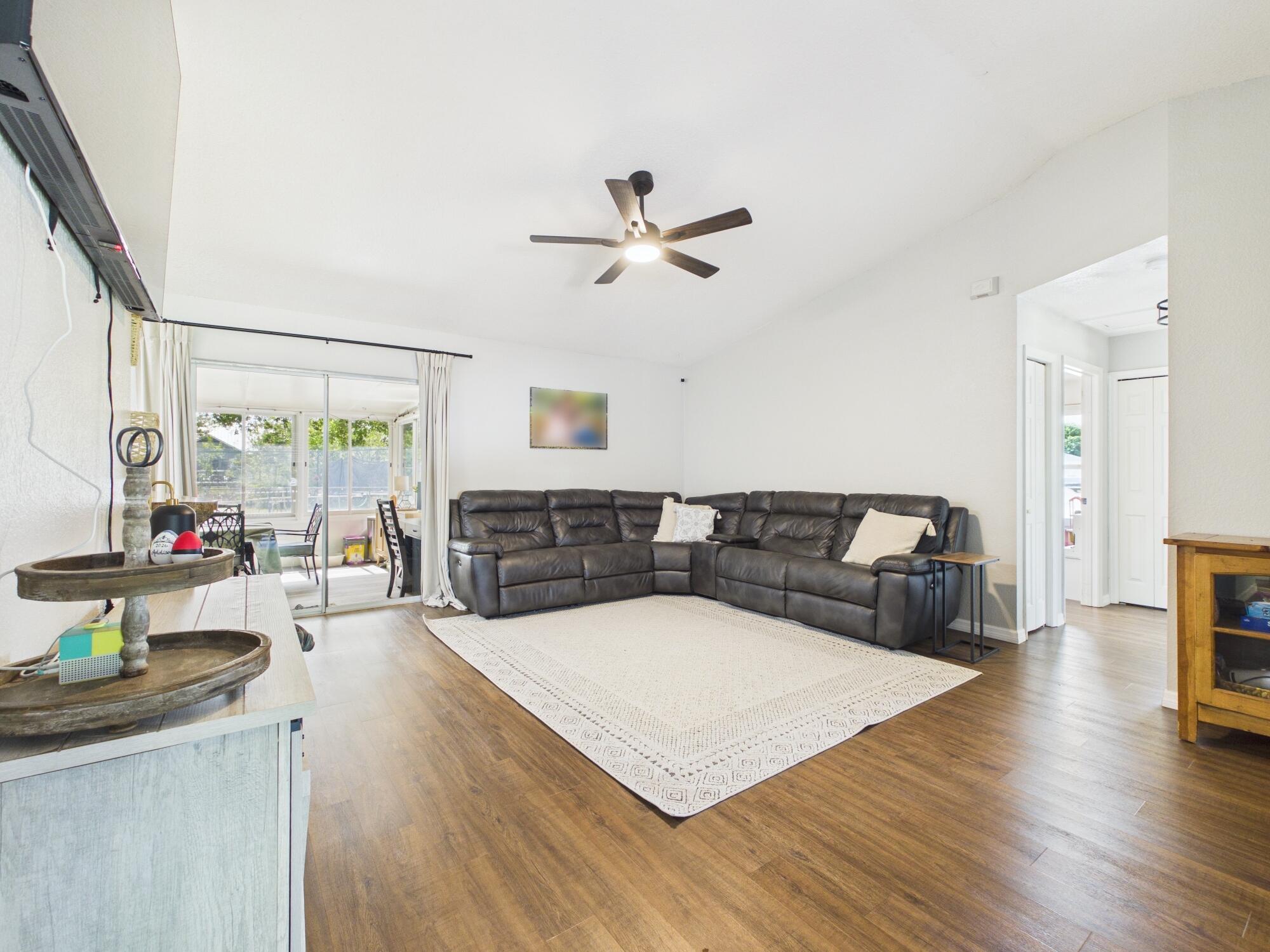 NORTH LAKE COUNTRY ESTATES - Residential