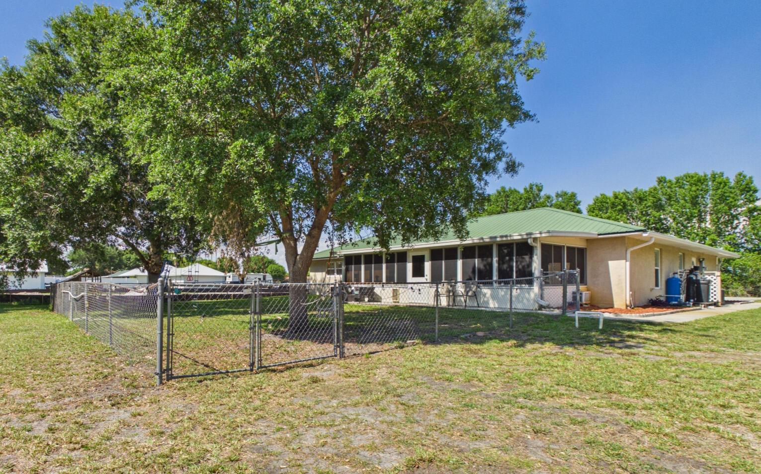 NORTH LAKE COUNTRY ESTATES - Residential