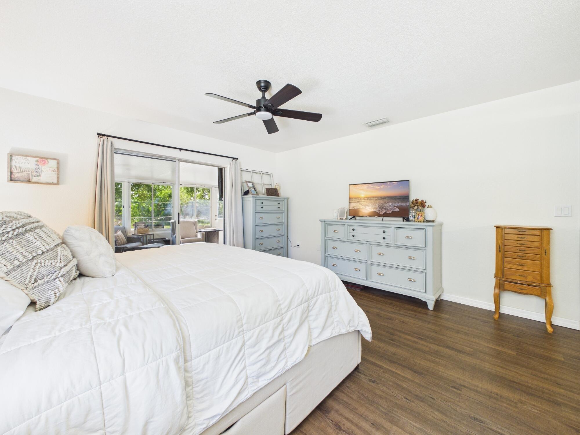 NORTH LAKE COUNTRY ESTATES - Residential