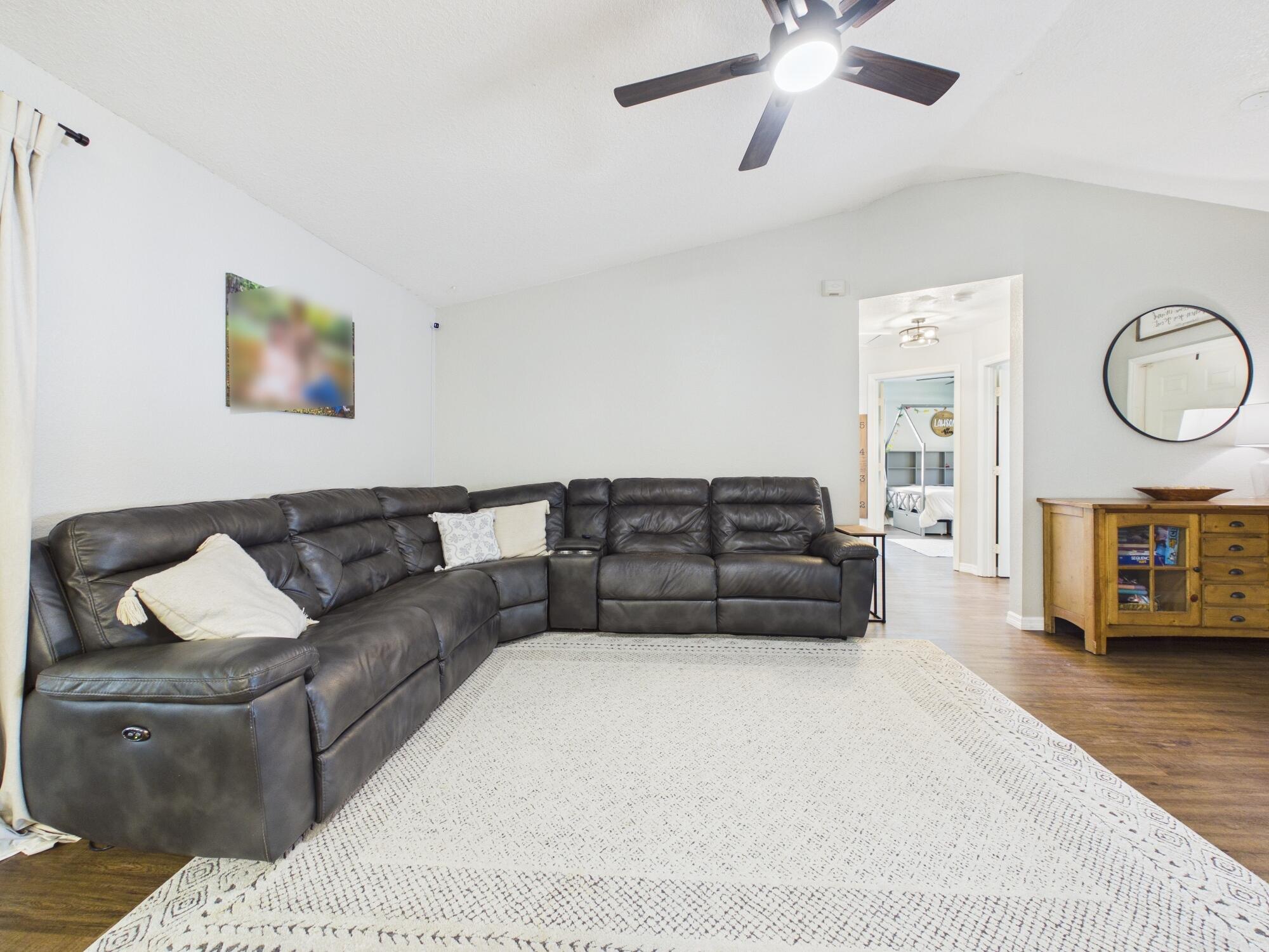 NORTH LAKE COUNTRY ESTATES - Residential