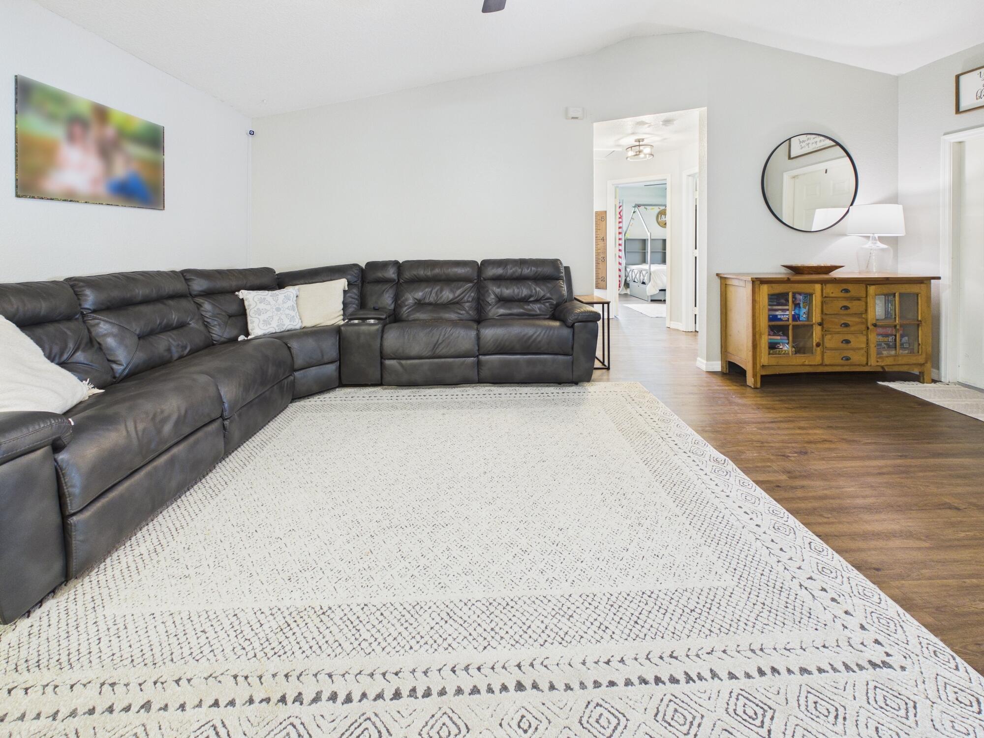 NORTH LAKE COUNTRY ESTATES - Residential
