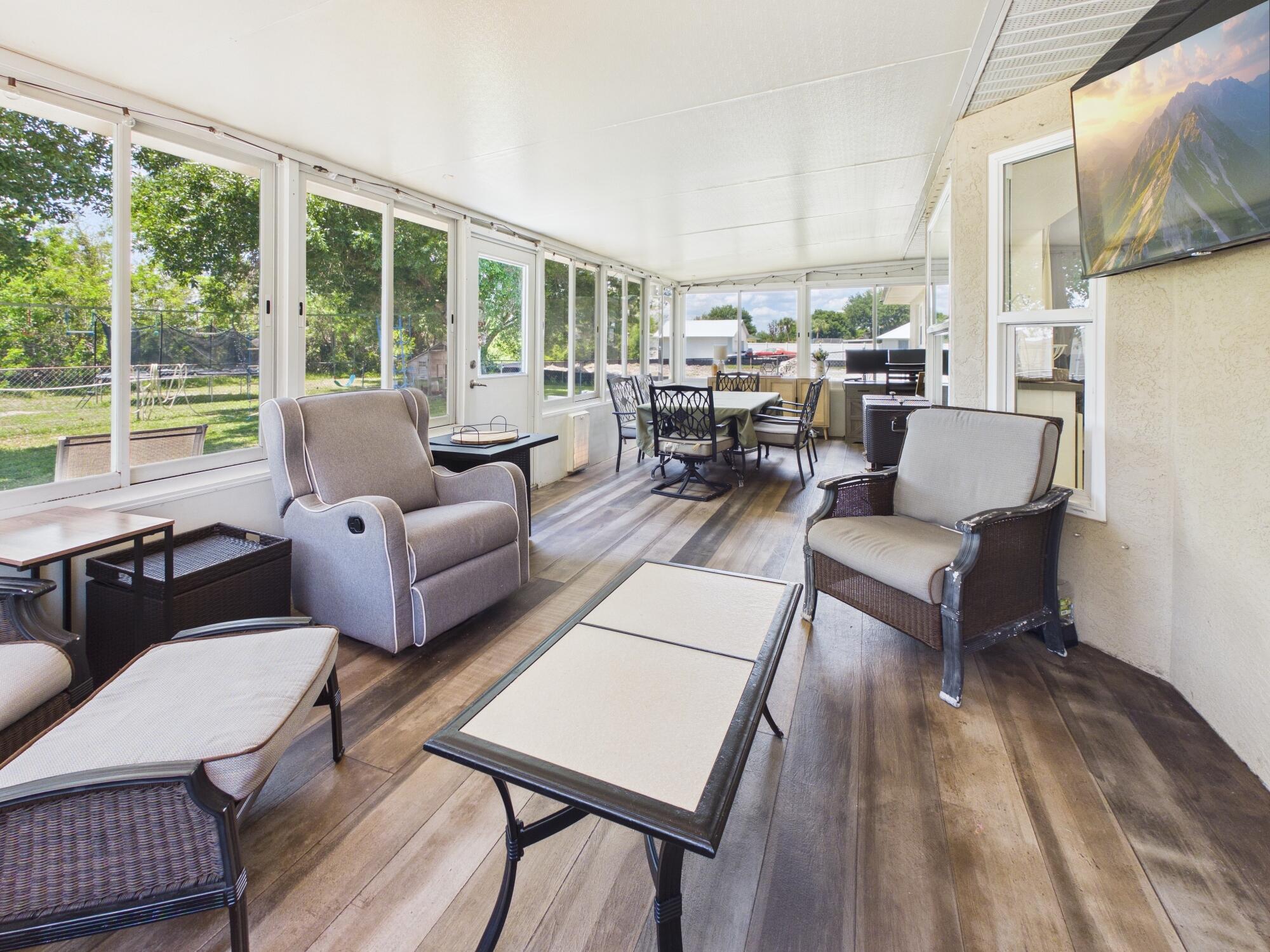 NORTH LAKE COUNTRY ESTATES - Residential