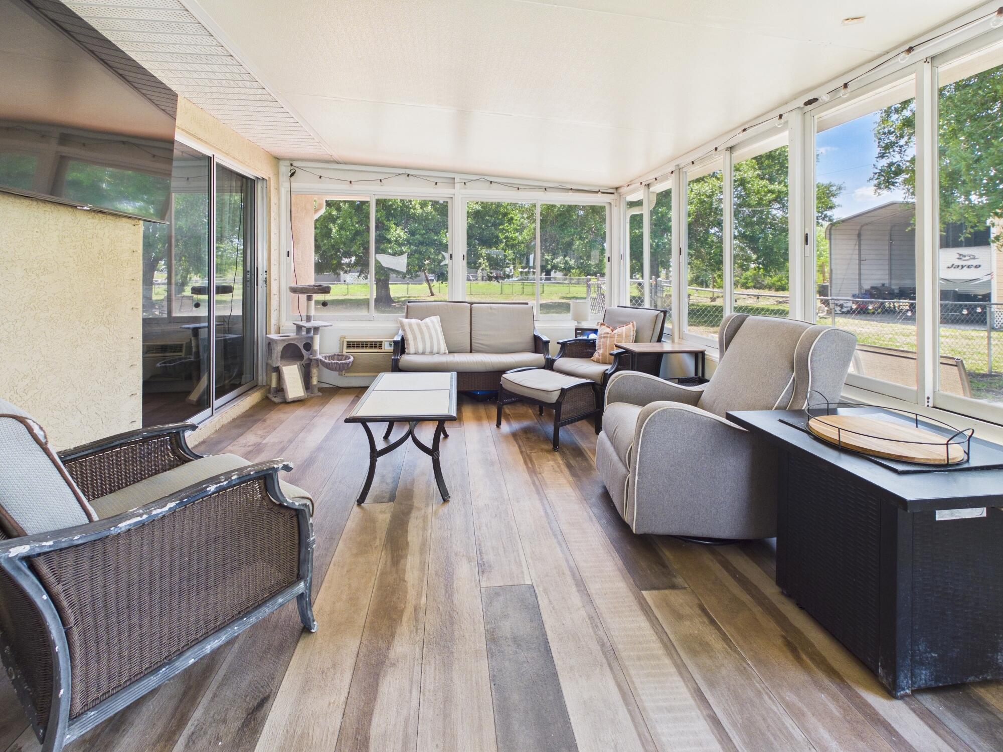 NORTH LAKE COUNTRY ESTATES - Residential