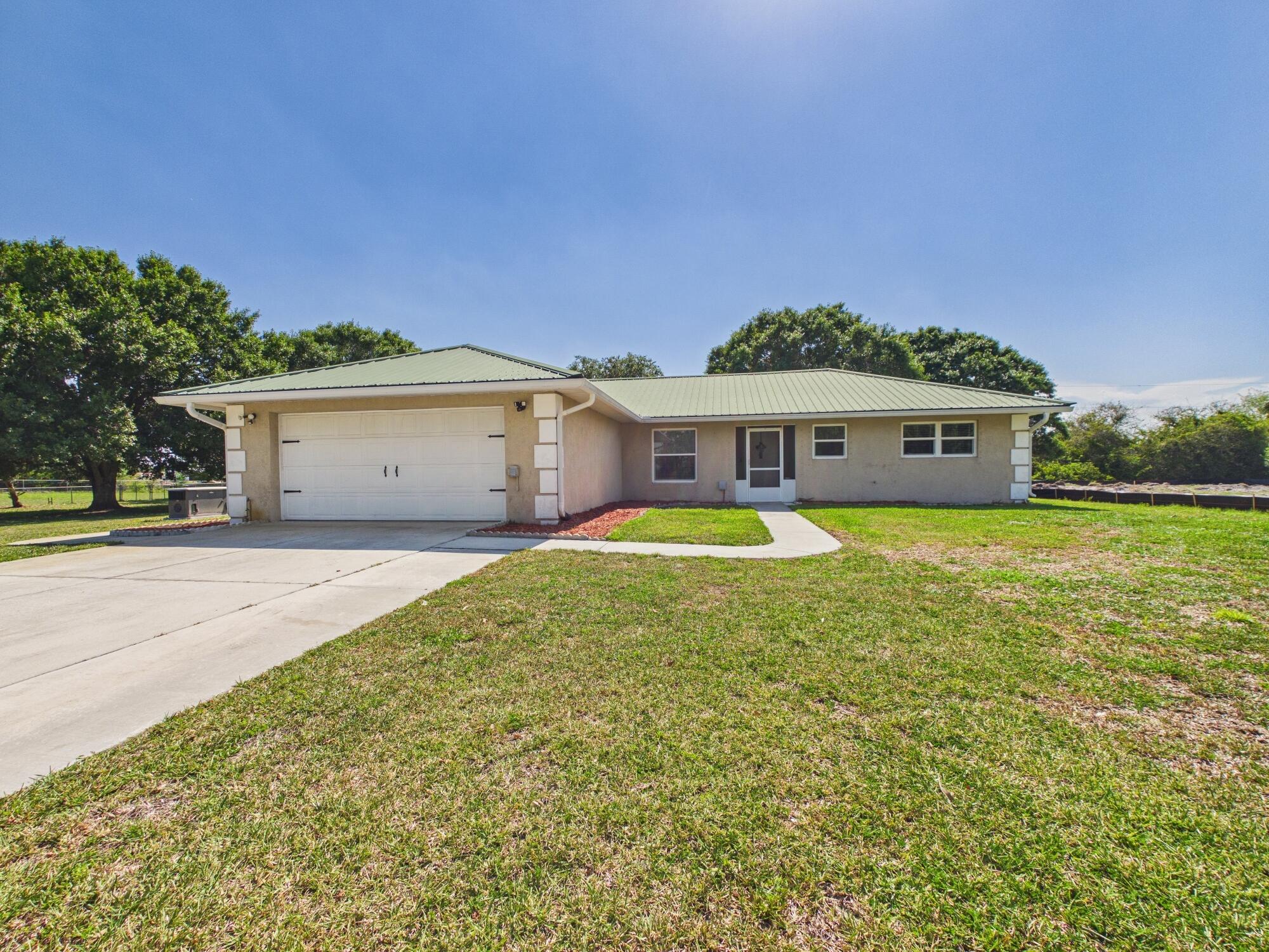 NORTH LAKE COUNTRY ESTATES - Residential